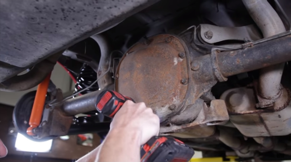 How To Install Mustang 4-Lug Rear Disc Brake Conversion (79-93) - How To Install Mustang 4-Lug Rear Disc Brake Conversion (79-93)