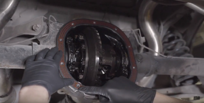How To Install Mustang Differential Cover - How To Install Mustang Differential Cover