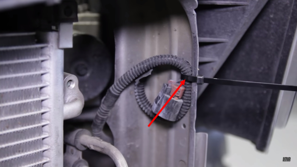 How To Install SVE Mustang Bullitt Grille (05-09) - How To Install SVE Mustang Bullitt Grille (05-09)