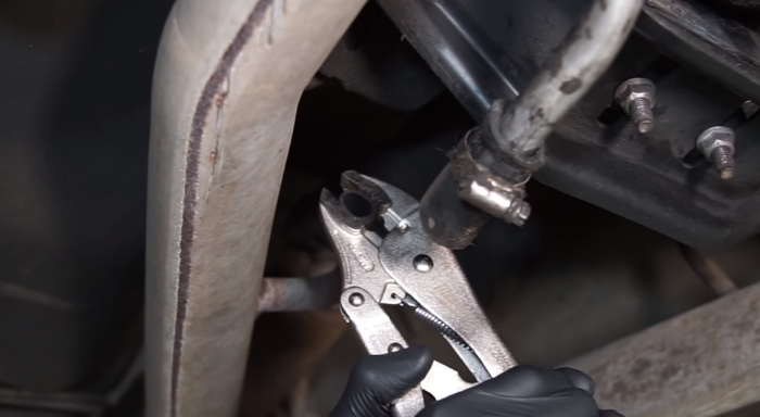 How To Remove & Delete Mustang Smog Pump (1982-1995) - How To Remove & Delete Mustang Smog Pump (1982-1995)