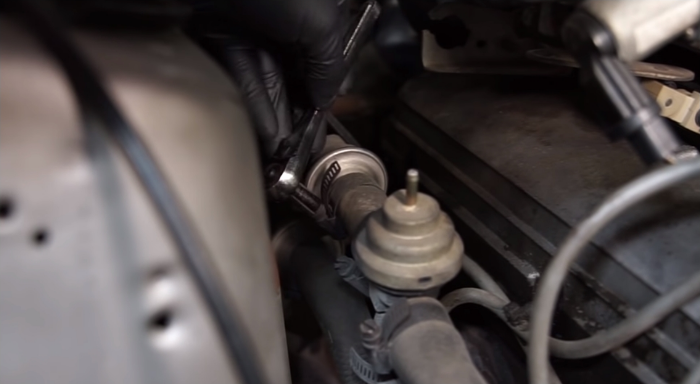 How To Remove & Delete Mustang Smog Pump (1982-1995) - How To Remove & Delete Mustang Smog Pump (1982-1995)