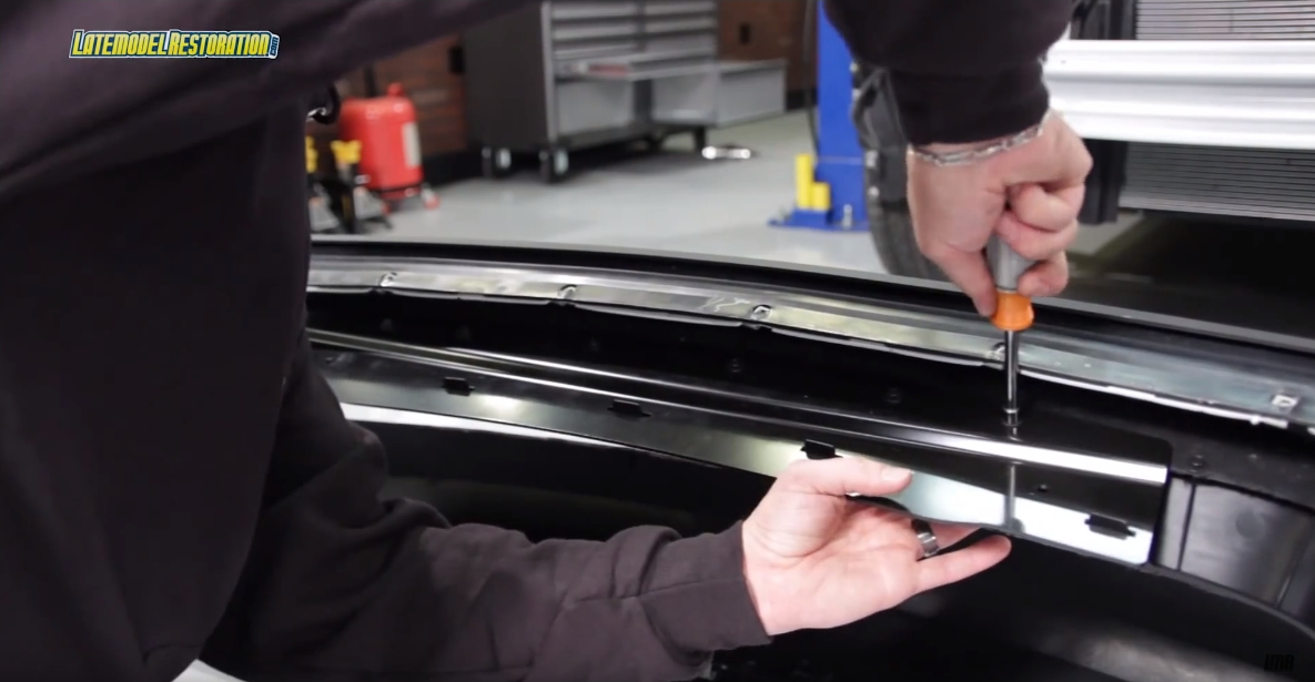 How To Install Roush Mustang Lower Grille Delete (13-14) - How To Install Roush Mustang Lower Grille Delete (13-14)