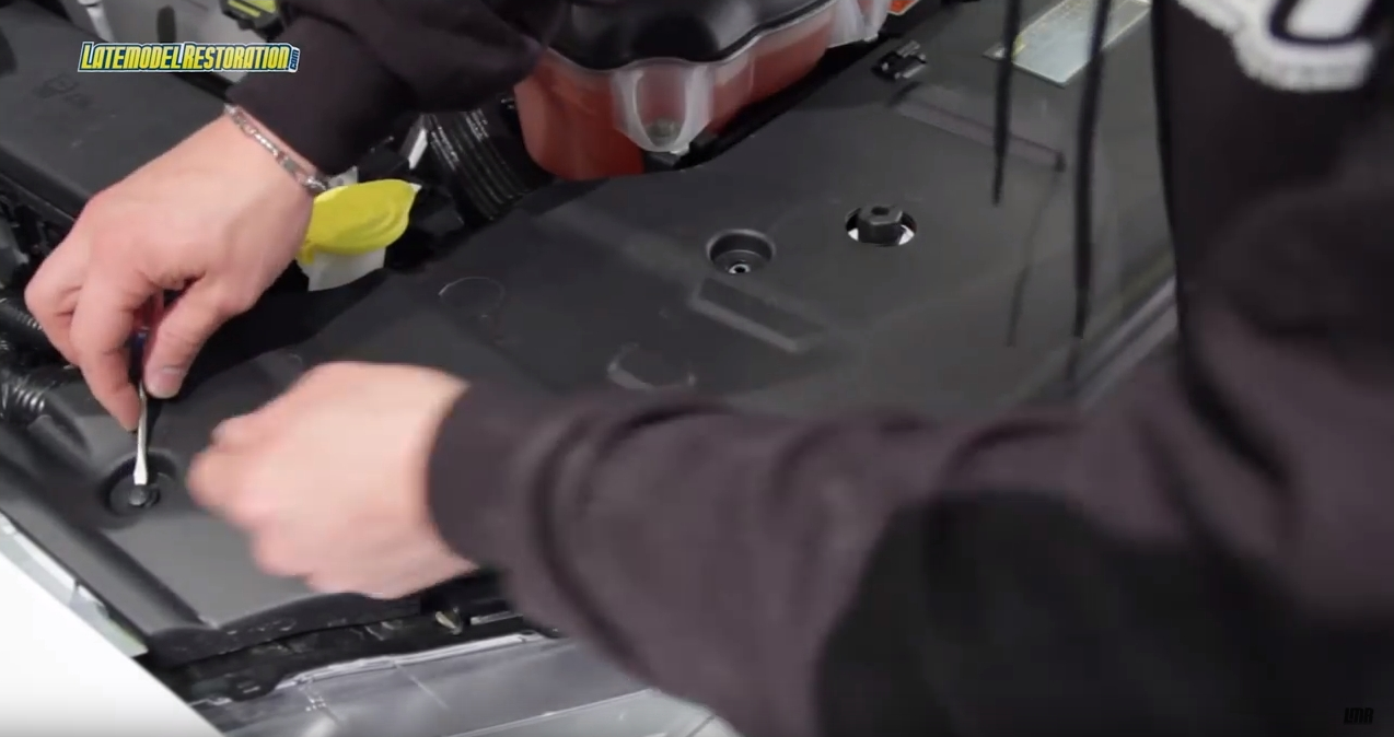 How To Install Roush Mustang Lower Grille Delete (13-14) - How To Install Roush Mustang Lower Grille Delete (13-14)
