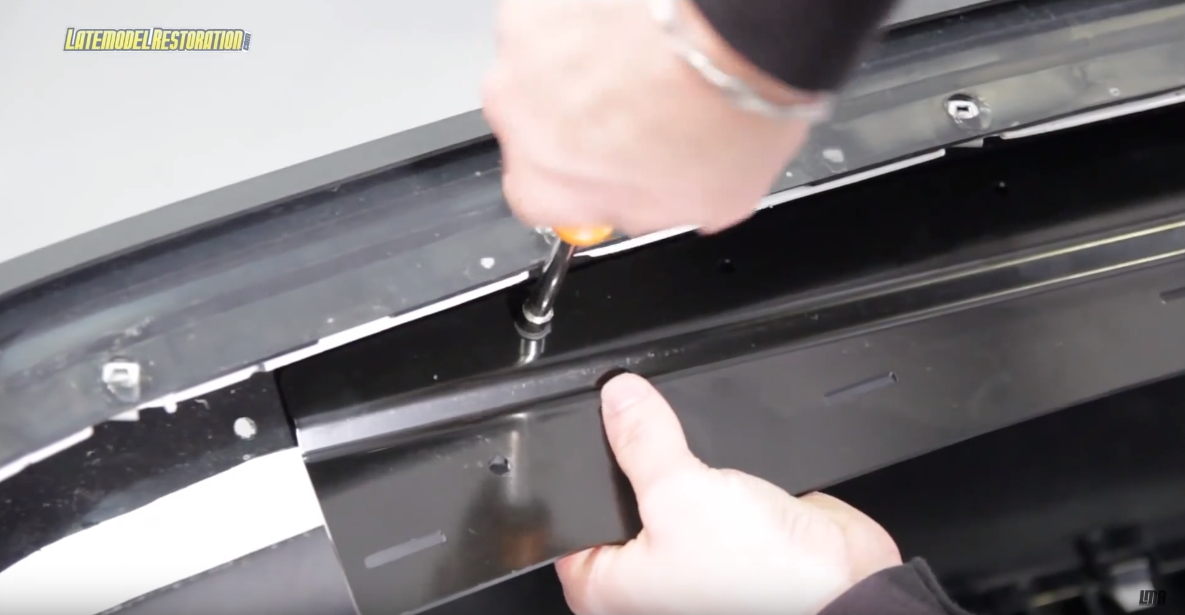How To Install Roush Mustang Lower Grille Delete (13-14) - How To Install Roush Mustang Lower Grille Delete (13-14)